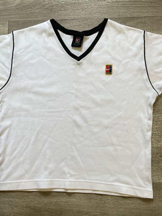 Nike Tops - Vintage 90s Nike Court Tennis Top L(12/14) White w Black Trim